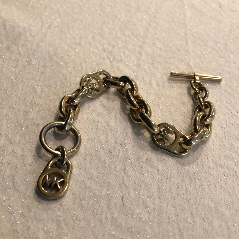 Auth. Michael Kors Gold Link Bracelet